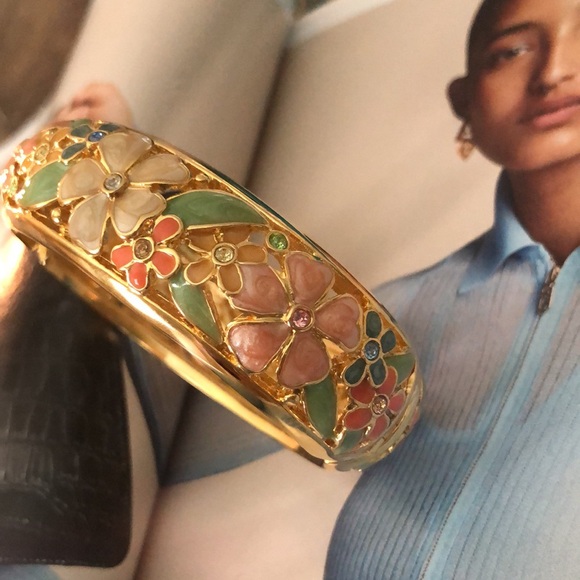 Joan Rivers Goldtone Enamel Flowers Bangle Bracelet Hinge